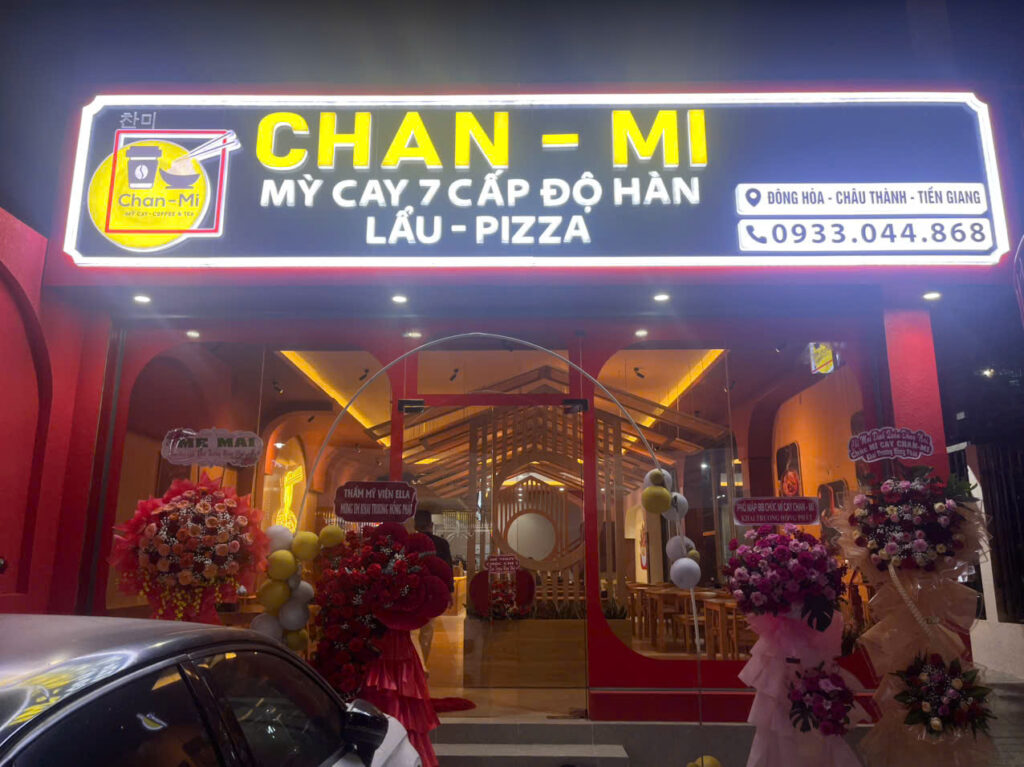 Thi công nội thất quán mì cay